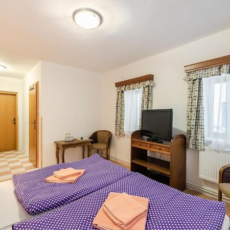 Hotel Perla Jizery Йозефув-Дул Экстерьер фото