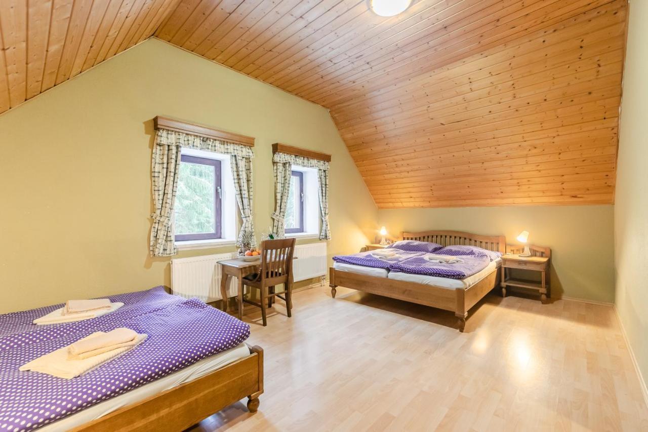 Hotel Perla Jizery Йозефув-Дул Экстерьер фото