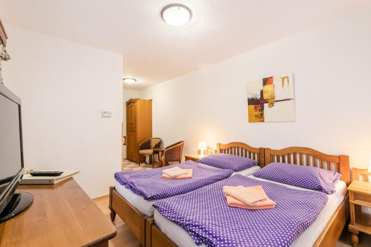Hotel Perla Jizery Йозефув-Дул Экстерьер фото