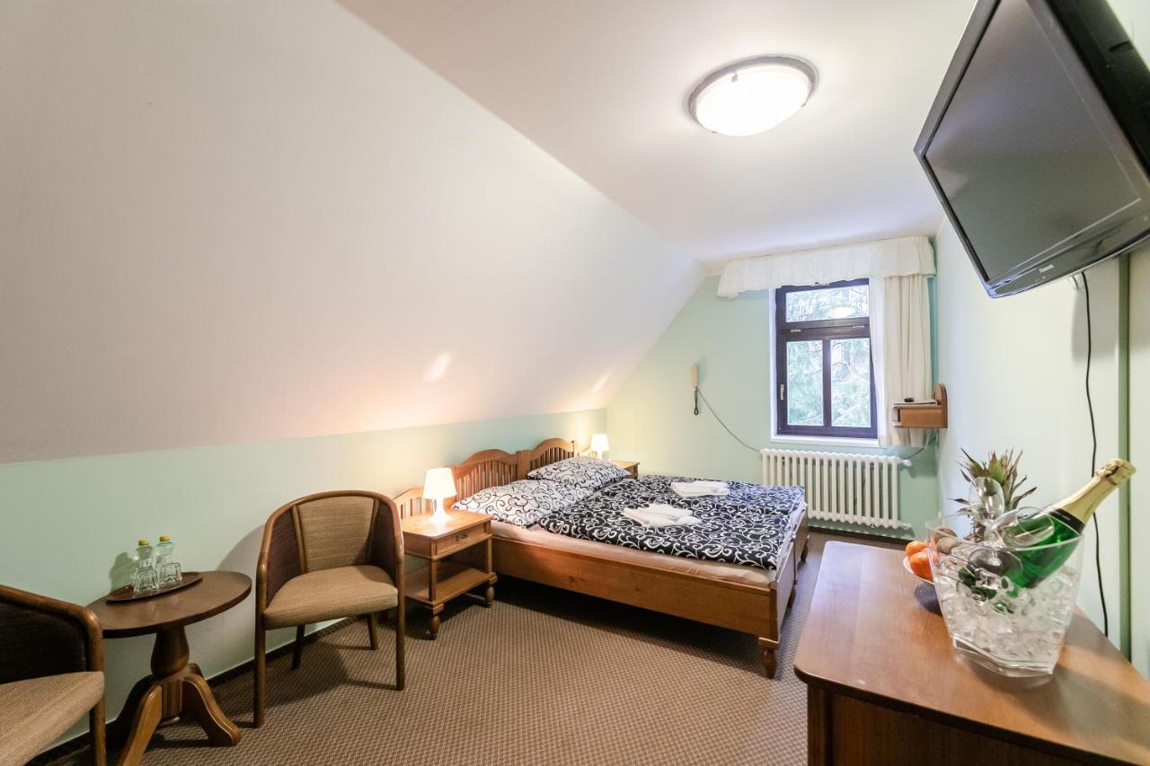 Hotel Perla Jizery Йозефув-Дул Экстерьер фото