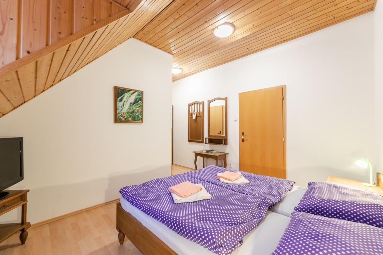 Hotel Perla Jizery Йозефув-Дул Экстерьер фото
