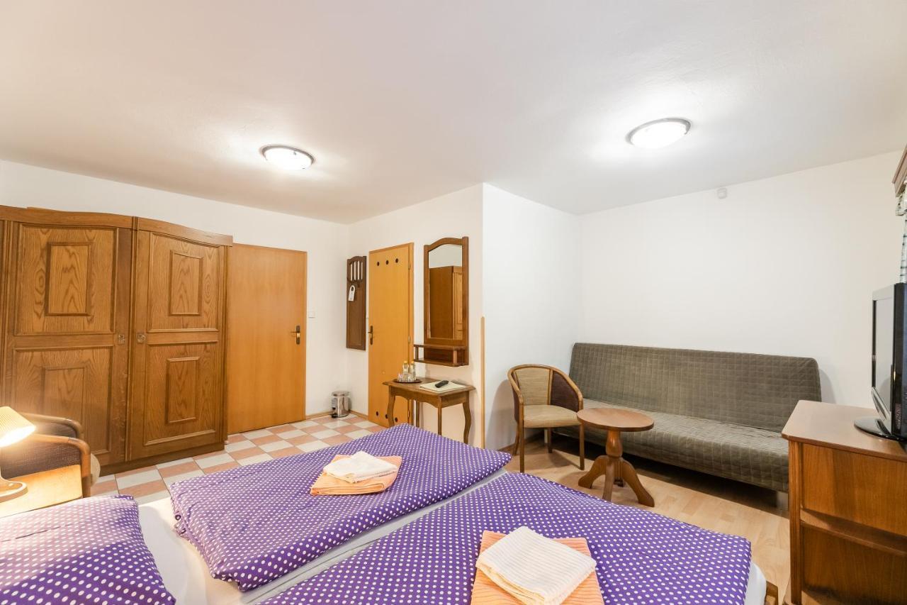 Hotel Perla Jizery Йозефув-Дул Экстерьер фото