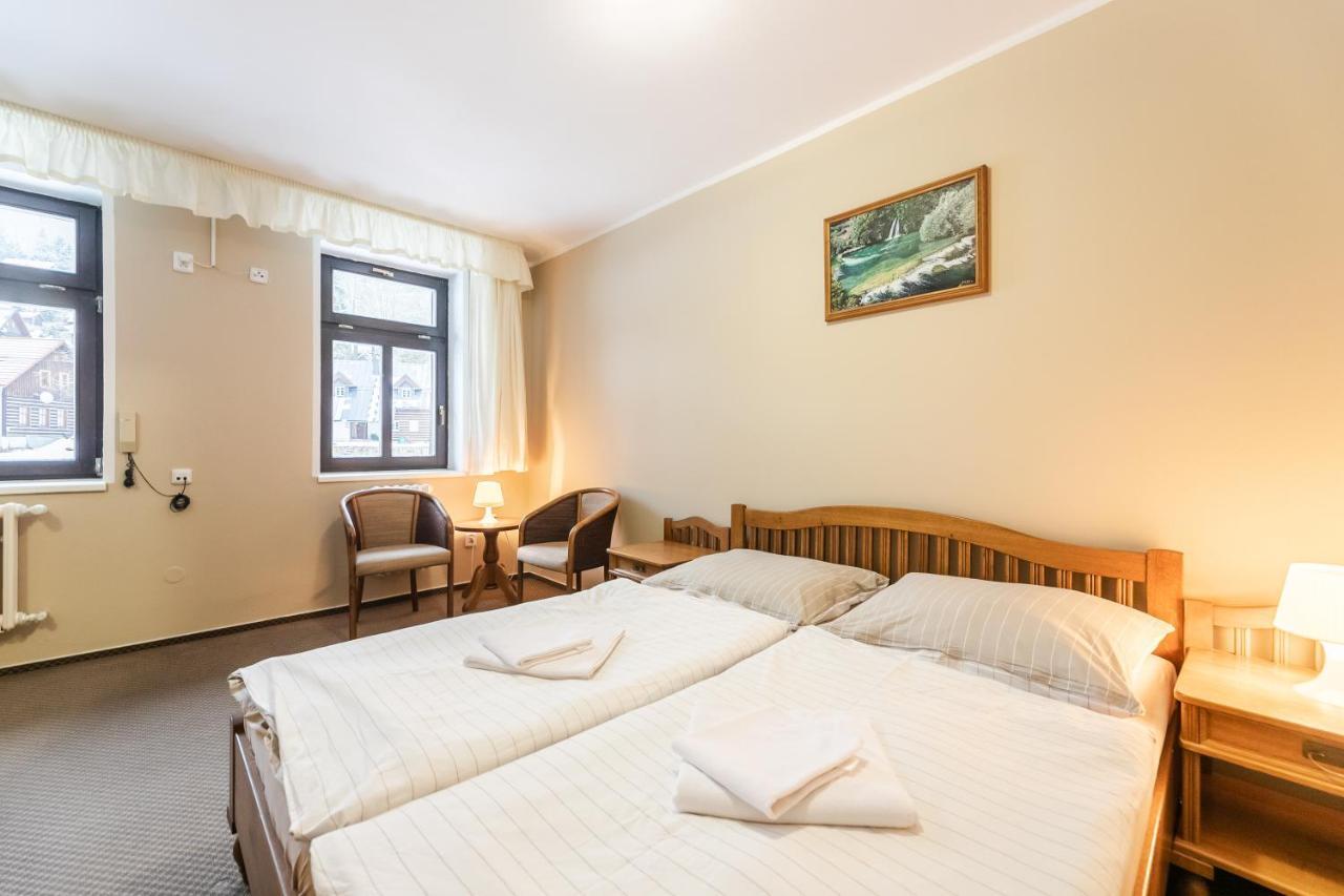 Hotel Perla Jizery Йозефув-Дул Экстерьер фото